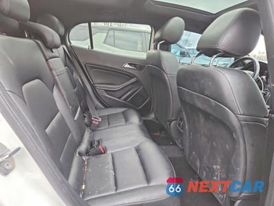 Zdjęcie 11 z 12 samochodu: 2019 MERCEDES-BENZ GLA 250 4MATIC VIN:WDCTG4GB7KU013566 - miniatura