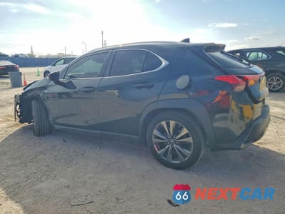 Drugie zdjęcie samochodu z przodu: 2019 LEXUS UX 200 VIN:JTHY3JBH1K2018693 - miniatura