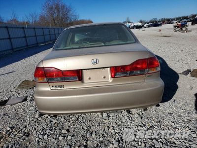 Zdjęcie 6 z 13 samochodu: 2002 HONDA ACCORD EX VIN:1HGCG16592A015497 - miniatura