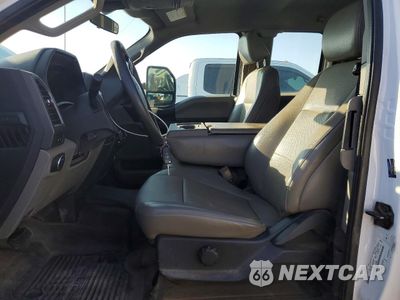 Zdjęcie 7 z 13 samochodu: 2022 FORD F550 SUPER DUTY VIN:1FD0X5HT3NEC65914 - miniatura