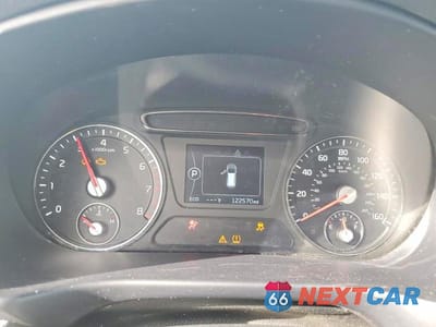 Zdjęcie 9 z 13 samochodu: 2017 KIA SORENTO LX VIN:5XYPG4A36HG235745 - miniatura