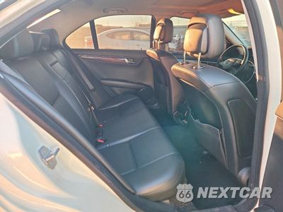 Zdjęcie 10 z 13 samochodu: 2010 MERCEDES-BENZ C 300 4MATIC VIN:WDDGF8BB4AF433898 - miniatura