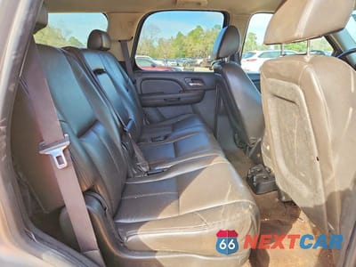 Zdjęcie 11 z 14 samochodu: 2007 CHEVROLET TAHOE C1500 VIN:1GNFC13007J405905 - miniatura