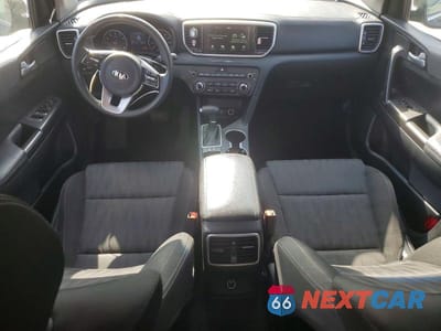 Zdjęcie 8 z 12 samochodu: 2021 KIA SPORTAGE LX VIN:KNDPM3AC2M7863876 - miniatura