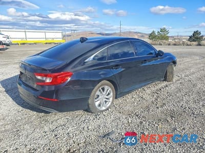 Trzecie zdjęcie samochodu z tyłu: 2018 HONDA ACCORD LX VIN:1HGCV1F11JA247786 - miniatura