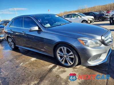 Czwarte zdjęcie samochodu z boku: 2016 MERCEDES-BENZ E 350 4MATIC VIN:WDDHF8JB5GB227401 - miniatura