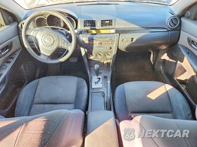 Zdjęcie 8 z 12 samochodu: 2005 MAZDA 3 VIN:JM1BK12FX51269618 - miniatura