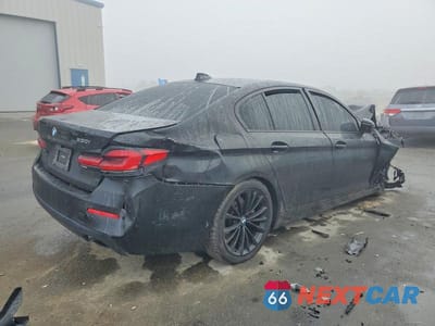 Trzecie zdjęcie samochodu z tyłu: 2021 BMW 530 I VIN:WBA53BH01MCF18040 - miniatura