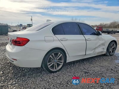 Trzecie zdjęcie samochodu z tyłu: 2018 BMW 330 I VIN:WBA8B9G57JNU98671 - miniatura