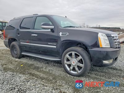 Czwarte zdjęcie samochodu z boku: 2013 CADILLAC ESCALADE LUXURY VIN:1GYS3BEF3DR139690 - miniatura