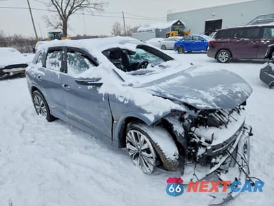 Czwarte zdjęcie samochodu z boku: 2025 AUDI Q4 E-TRON VIN:WA1GUAFZ6SP042692 - miniatura