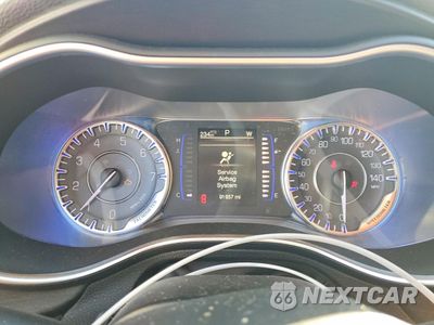 Zdjęcie 9 z 12 samochodu: 2015 CHRYSLER 200 LIMITED VIN:1C3CCCAB6FN556416 - miniatura