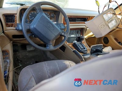 Zdjęcie 8 z 12 samochodu: 1994 JAGUAR XJ6 VIN:SAJHX1741RC688343 - miniatura
