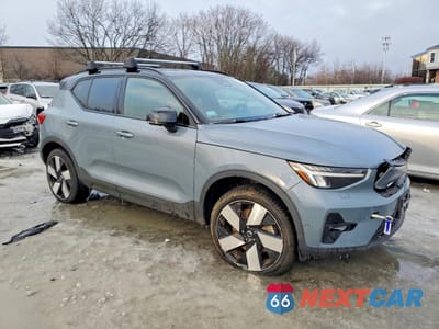 Czwarte zdjęcie samochodu z boku: 2023 VOLVO XC40 RECHARGE PLUS VIN:YV4ED3UW7P2070262 - miniatura