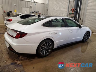 Trzecie zdjęcie samochodu z tyłu: 2021 HYUNDAI SONATA LIMITED VIN:5NPEH4J27MH069007 - miniatura