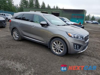 Czwarte zdjęcie samochodu z boku: 2016 KIA SORENTO SX VIN:5XYPKDA57GG170404 - miniatura