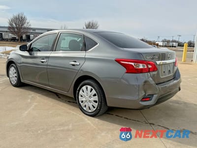 Trzecie zdjęcie samochodu z tyłu: 2017 NISSAN SENTRA S VIN:3N1AB7AP1HY243419 - miniatura