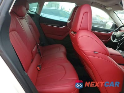 Zdjęcie 11 z 13 samochodu: 2023 MASERATI LEVANTE MODENA VIN:ZN661YUM2PX411502 - miniatura