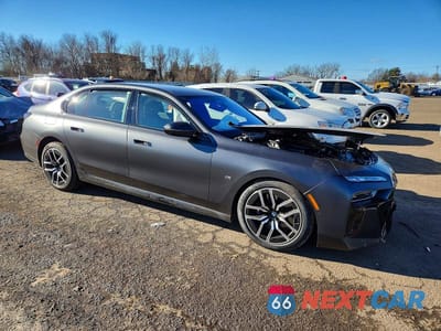 Czwarte zdjęcie samochodu z boku: 2024 BMW 760 XI VIN:WBA33EJ08RCS28370 - miniatura