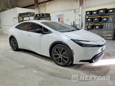 Czwarte zdjęcie samochodu z boku: 2024 TOYOTA PRIUS LE VIN:JTDACAAU0R3045857 - miniatura