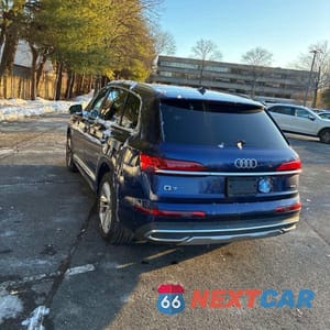 Trzecie zdjęcie samochodu z tyłu: 2021 AUDI Q7 PREMIUM VIN:WA1AXAF70MD010157 - miniatura