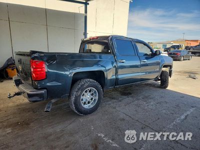 Trzecie zdjęcie samochodu z tyłu: 2018 CHEVROLET SILVERADO C1500 LT VIN:3GCPCREC3JG280135 - miniatura