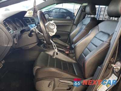 Zdjęcie 7 z 12 samochodu: 2018 VOLKSWAGEN GTI S/SE VIN:3VW447AU4JM281411 - miniatura