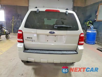 Zdjęcie 6 z 12 samochodu: 2008 FORD ESCAPE XLT VIN:1FMCU03Z98KB58294 - miniatura