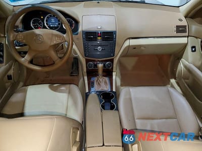 Zdjęcie 8 z 11 samochodu: 2008 MERCEDES-BENZ C 300 4MATIC VIN:WDDGF81X48F123807 - miniatura