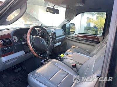 Zdjęcie 9 z 10 samochodu: 2006 FORD F350 SRW SUPER DUTY VIN:1FTWW31P56ED32176 - miniatura