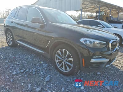 Czwarte zdjęcie samochodu z boku: 2019 BMW X3 SDRIVE30I VIN:5UXTR7C5XKLR44228 - miniatura