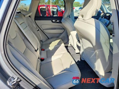 Zdjęcie 11 z 13 samochodu: 2021 VOLVO XC60 T5 INSCRIPTION VIN:YV4102DL2M1685619 - miniatura