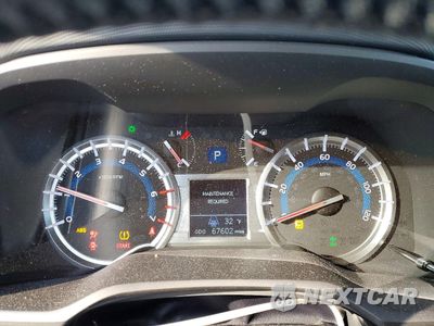Zdjęcie 9 z 14 samochodu: 2019 TOYOTA 4RUNNER SR5/SR5 PREMIUM VIN:JTEBU5JR1K5717774 - miniatura