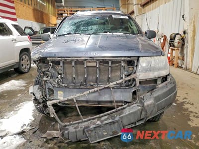 Piąte zdjęcie samochodu w środku: 2003 JEEP GRAND CHEROKEE LAREDO VIN:1J8GW48S83C512384 - miniatura