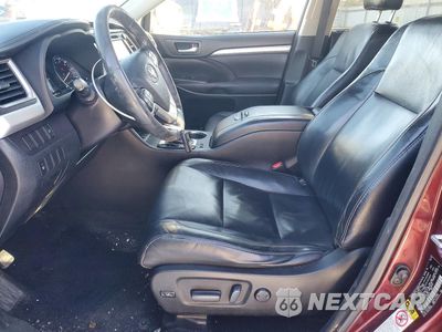Zdjęcie 7 z 14 samochodu: 2016 TOYOTA HIGHLANDER XLE VIN:5TDJKRFH6GS309415 - miniatura