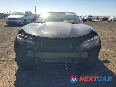 Piąte zdjęcie samochodu w środku: 2022 CHEVROLET CAMARO LS VIN:1G1FB1RX7N0112143 - miniatura