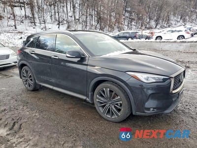 Czwarte zdjęcie samochodu z boku: 2021 INFINITI QX50 LUXE VIN:3PCAJ5BB5MF126259 - miniatura