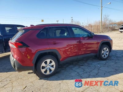 Trzecie zdjęcie samochodu z tyłu: 2021 TOYOTA RAV4 LE VIN:2T3F1RFVXMW179972 - miniatura