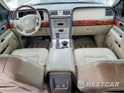Zdjęcie 8 z 12 samochodu: 2003 LINCOLN NAVIGATOR VIN:5LMFU27R53LJ43620 - miniatura