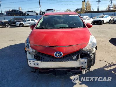 Piąte zdjęcie samochodu w środku: 2016 TOYOTA PRIUS V VIN:JTDZN3EUXGJ047739 - miniatura