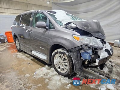 Czwarte zdjęcie samochodu z boku: 2016 TOYOTA SIENNA XLE VIN:5TDYK3DC2GS718000 - miniatura