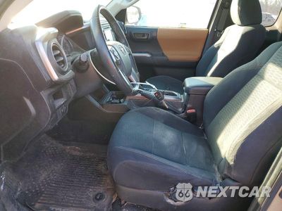 Zdjęcie 7 z 11 samochodu: 2019 TOYOTA TACOMA ACCESS CAB VIN:5TFSZ5AN2KX172787 - miniatura