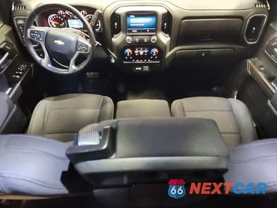 Zdjęcie 8 z 12 samochodu: 2020 CHEVROLET SILVERADO K1500 LT VIN:1GCRYDED2LZ336297 - miniatura