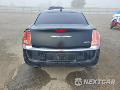 Zdjęcie 6 z 12 samochodu: 2017 CHRYSLER 300C VIN:2C3CCAEG9HH570994 - miniatura