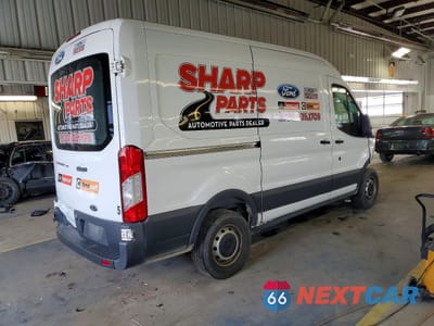 Trzecie zdjęcie samochodu z tyłu: 2016 FORD TRANSIT 250 DELIVERY VAN VIN:1FTYR1CM6GKB28030 - miniatura