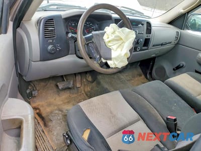 Zdjęcie 8 z 12 samochodu: 2007 CHEVROLET SILVERADO C1500 VIN:1GCEC14097E567253 - miniatura