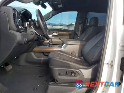 Zdjęcie 7 z 12 samochodu: 2024 CHEVROLET SILVERADO K1500 HIGH COUNTRY VIN:1GCUDJE83RZ240792 - miniatura