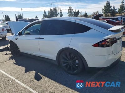 Drugie zdjęcie samochodu z przodu: 2018 TESLA MODEL X VIN:5YJXCBE23JF121846 - miniatura