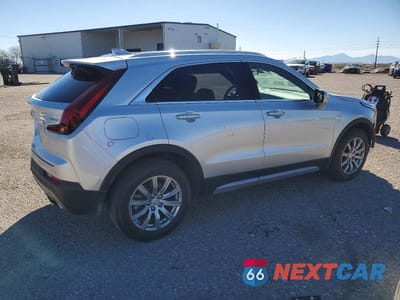 Trzecie zdjęcie samochodu z tyłu: 2022 CADILLAC XT4 PREMIUM LUXURY VIN:1GYFZCR44NF135309 - miniatura