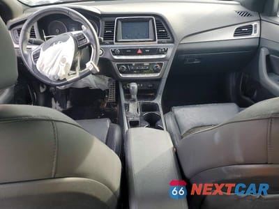 Zdjęcie 8 z 12 samochodu: 2018 HYUNDAI SONATA SPORT VIN:5NPE34AF4JH638070 - miniatura